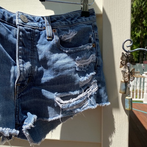 American Eagle denim shorts size 6 - Picture 4 of 8